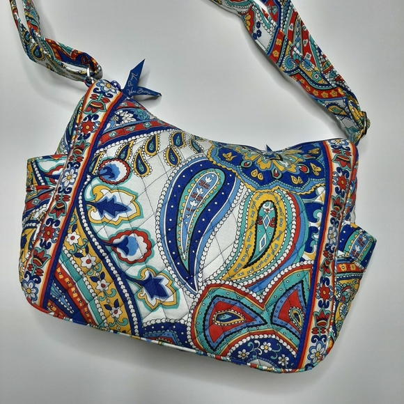 Vera Bradley Handbags - Vera Bradley paisley bag